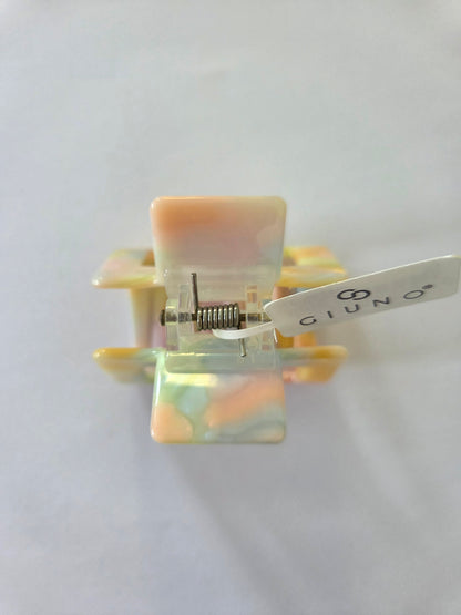 Haarklammer Creme mit Pastelfarben